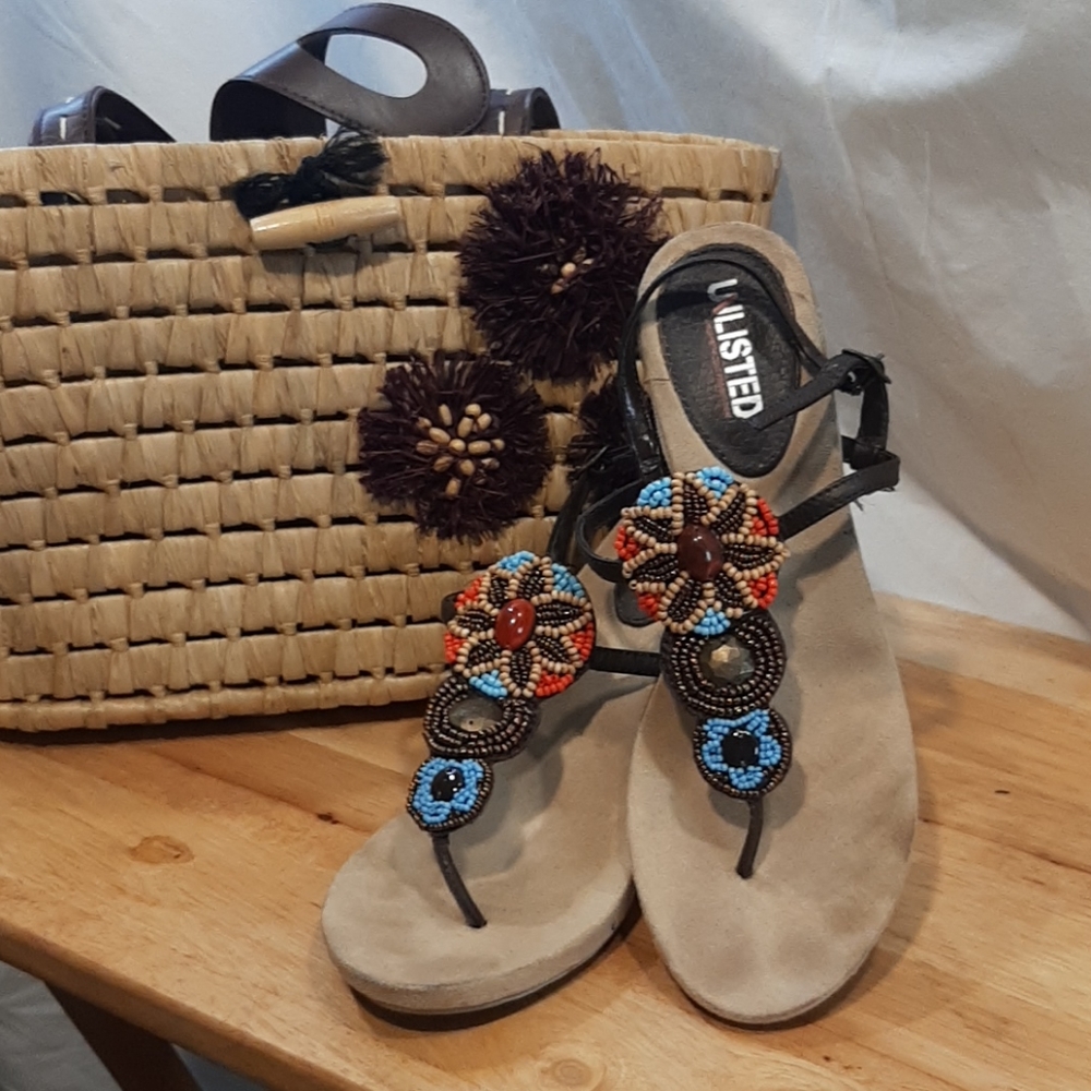 UNLISTED SHOES